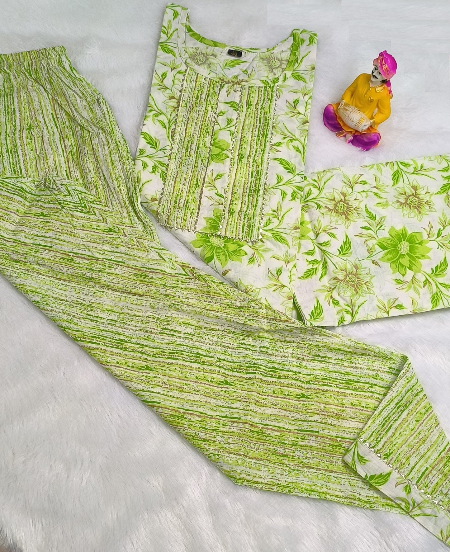 Women Pure Cotton Kurti Pant Set